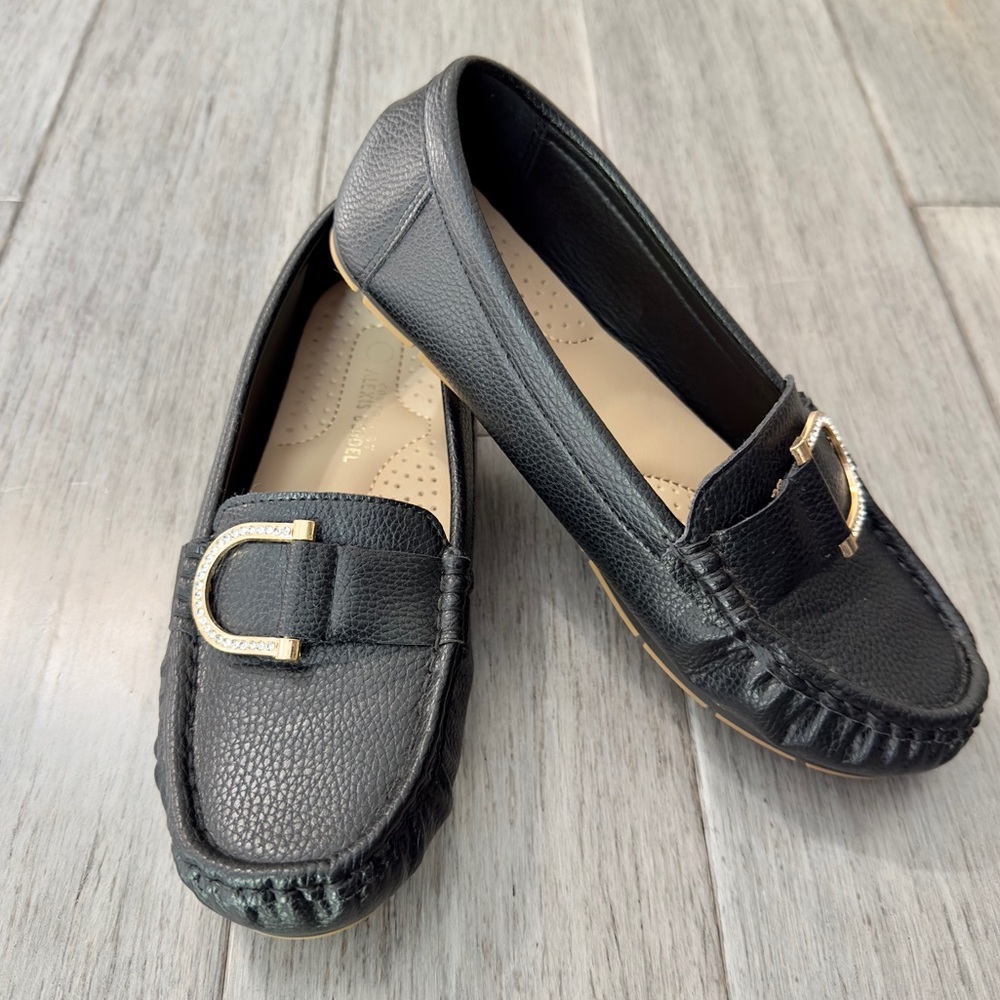 Women’s Black Slip On Shoes Size 6 Alexis Bendel